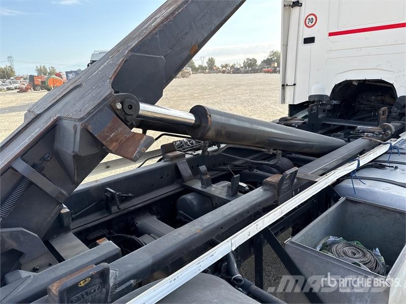 Scania G400 6x2 Sleeper Roll-Off Truck Kipplader