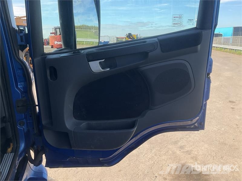 Scania P410 4x2 Car Carrier Truck Autotransporteri