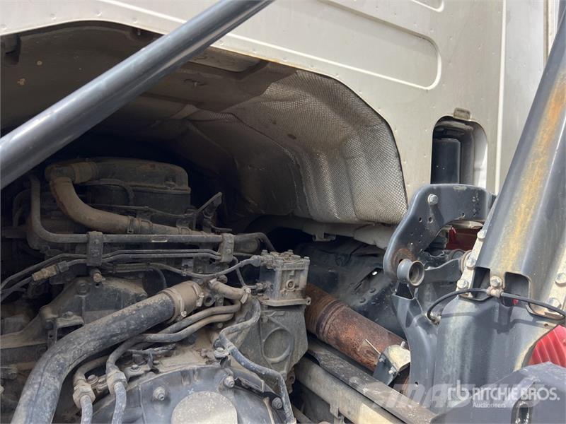 Scania P410 8x4 Camion Bi-Benne Tri/A Dump Truck 덤프 트럭