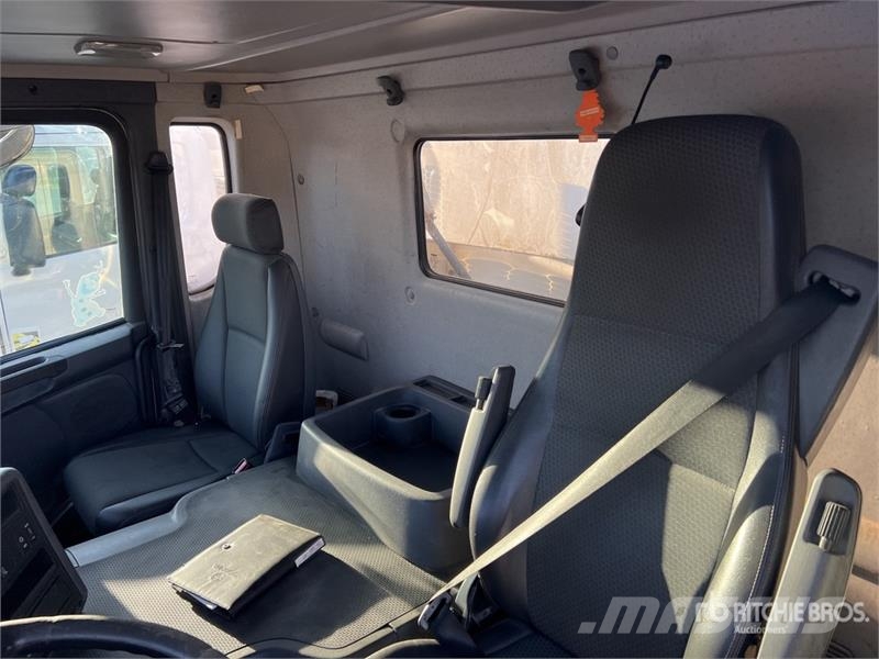Scania P410 8x4 Camion Bi-Benne Tri/A Dump Truck Caminhões basculantes