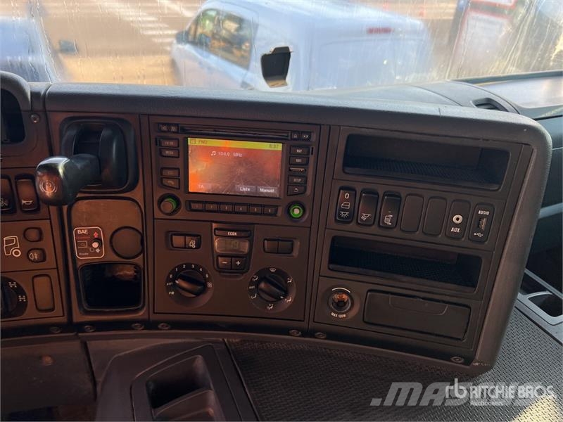 Scania P410 8x4 Camion Bi-Benne Tri/A Dump Truck Caminhões basculantes