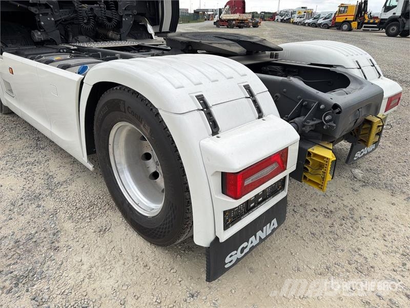 Scania Super 460S 4x2 S/A Sleeper Truck Tractor Vlačilci