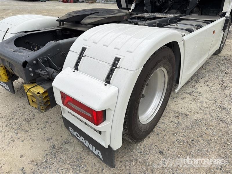 Scania Super 460S 4x2 S/A Sleeper Truck Tractor Vlačilci