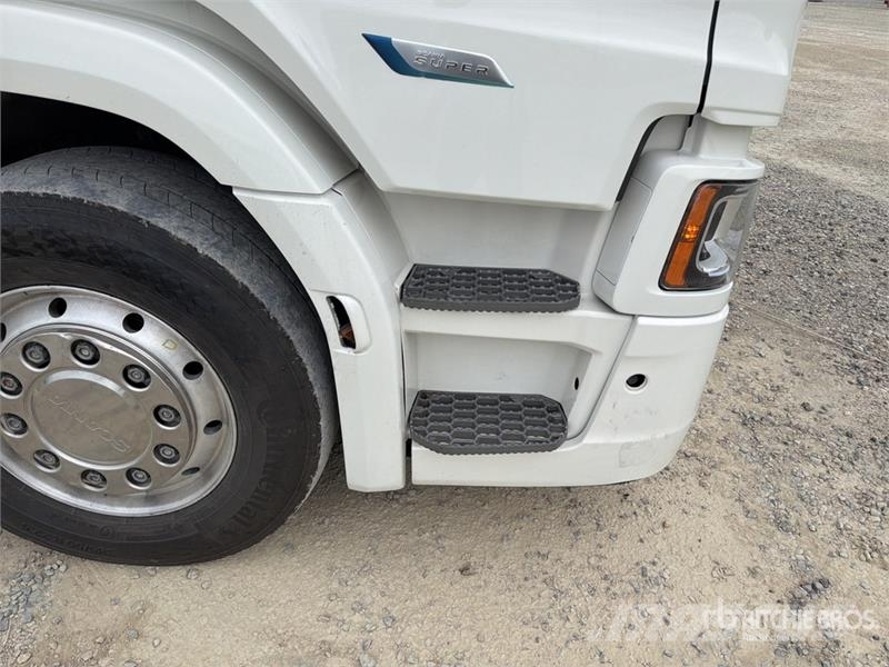 Scania Super 460S 4x2 S/A Sleeper Truck Tractor Vlačilci