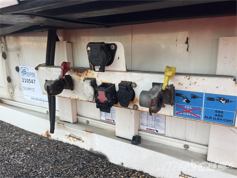Schmitz Cargobull Tri/A Refrigerated Trailer Temperature controlled semi-trailers