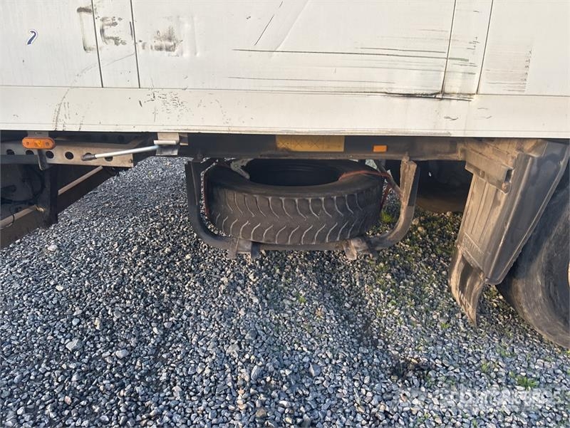Schmitz SKO24 Tri/A Refrigerated Trailer (Inoperable) نصف مقطورات بدرجة حرارة قابلة للضبط