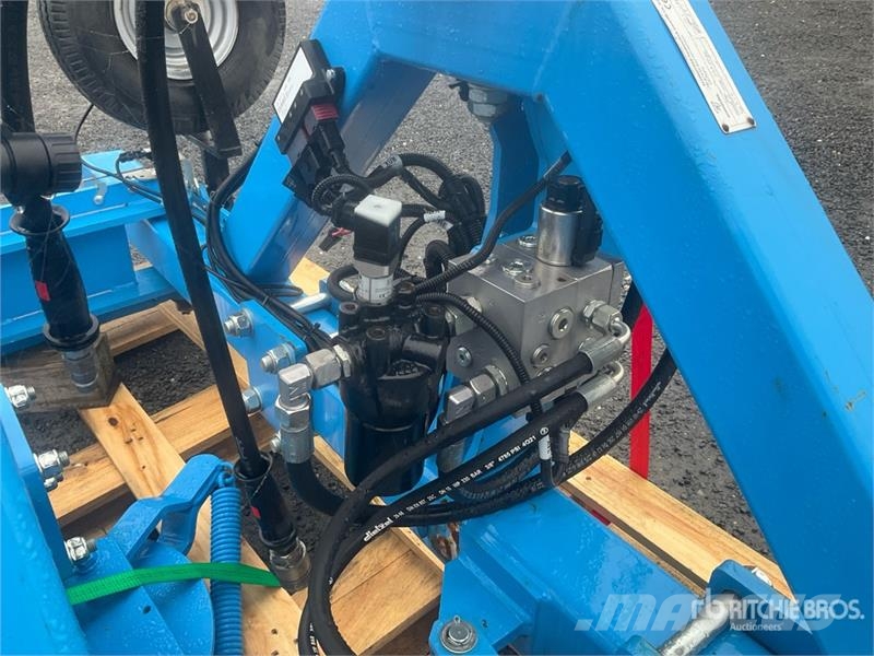 Schmotzer AV5 3000 mm Hydraulic Tilting 3 PT Hitch Frame ماكينات زراعية - غير ذلك