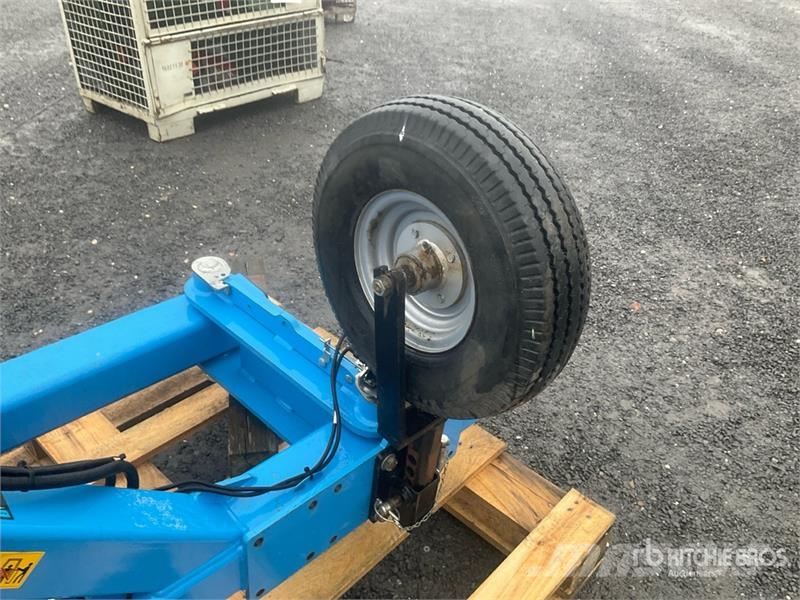 Schmotzer AV5 3000 mm Hydraulic Tilting 3 PT Hitch Frame ماكينات زراعية - غير ذلك