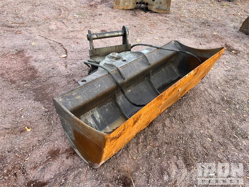 Schoch 1800MS10 1780 mm Hydraulic Tilting Excavato Schaufeln