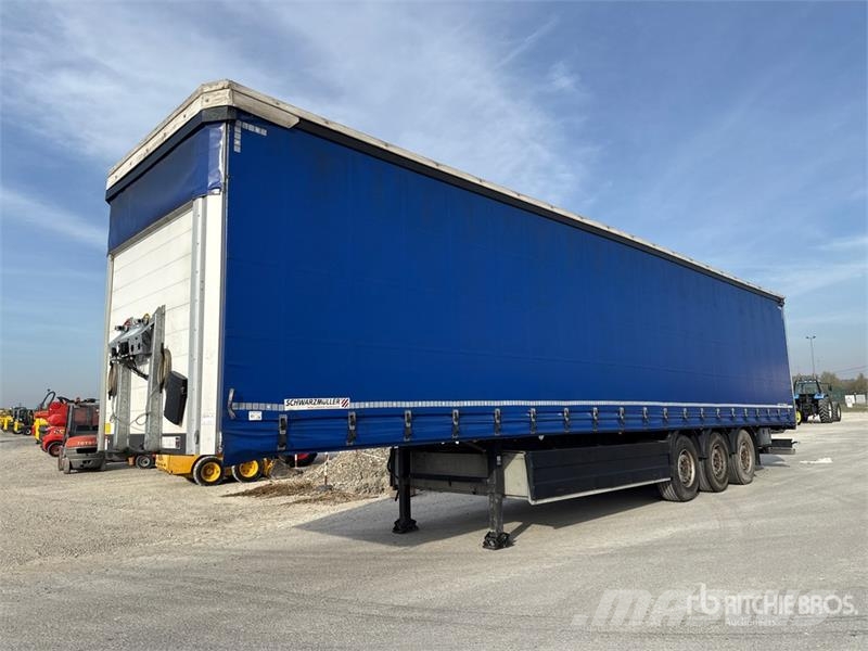  Schwarzmuller J-Serie Tri/A Curtain Side Trailer Брезентови ремаркета
