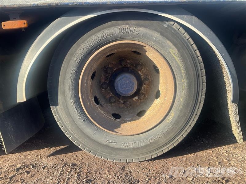 SDC Trailers 8.04 m Tri/A Drawbar Flatbed Trailer 自卸半挂车
