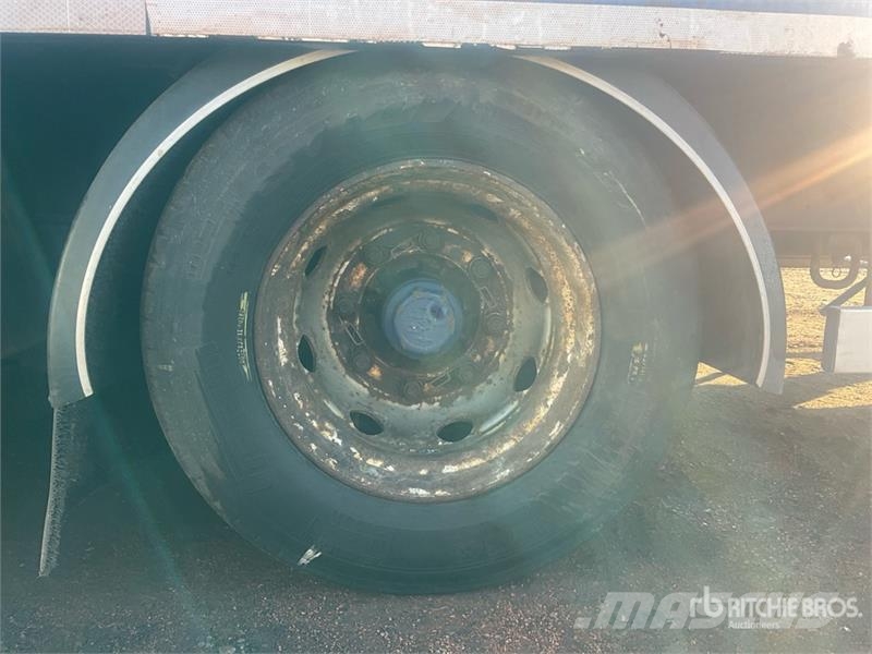 SDC Trailers 8.04 m Tri/A Drawbar Flatbed Trailer 自卸半挂车