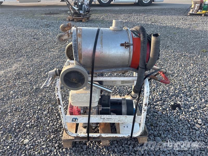 Sdmo R4 Portable Generator Set Muut generaattorit