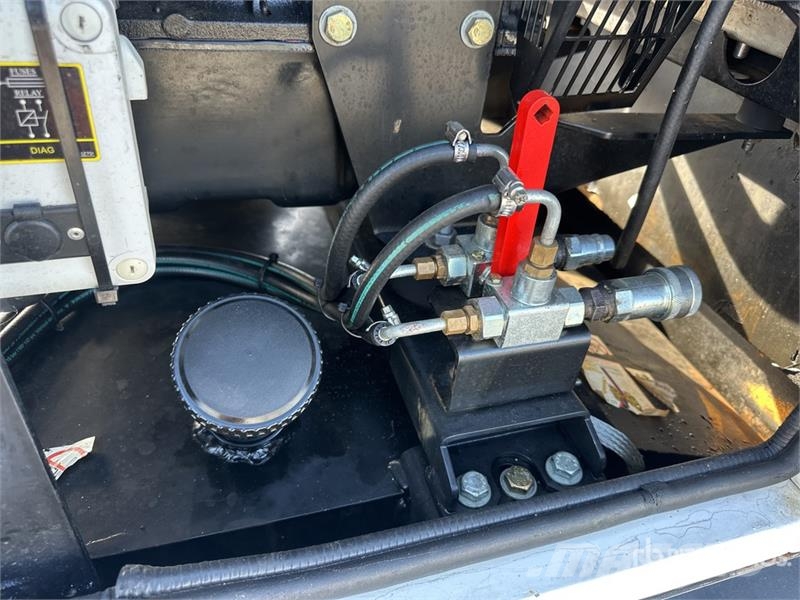 Sdmo R44C3 Mobile Generator Set Dizelski agregati