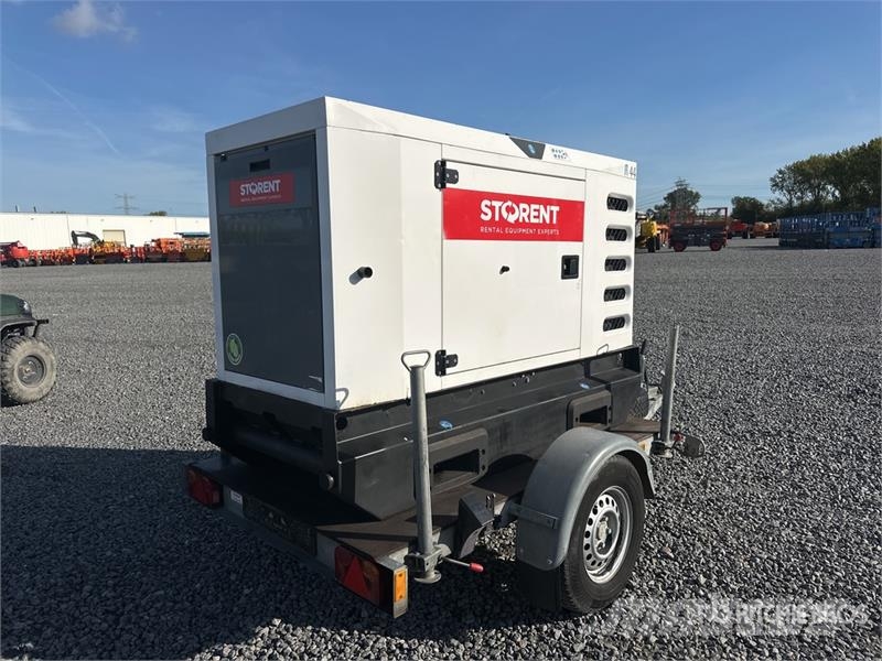 Sdmo R44C3 Mobile Generator Set Dizelski agregati