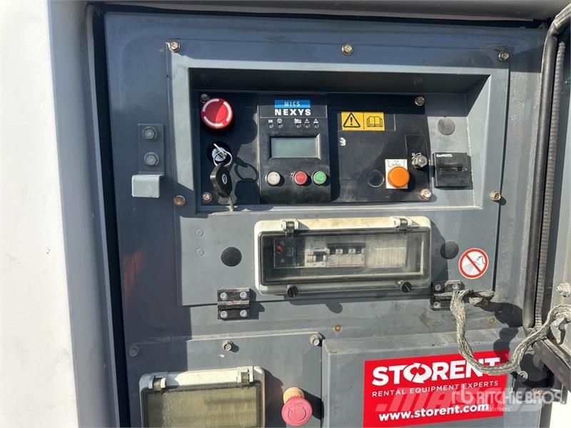 Sdmo R44C3 Mobile Generator Set Dizelski agregati