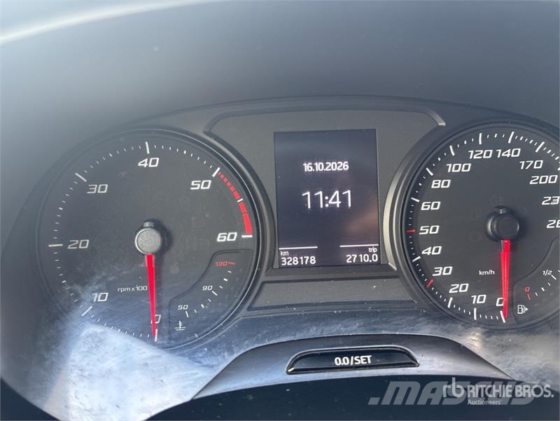 Seat Leon Automobile Kistehergépjárművek