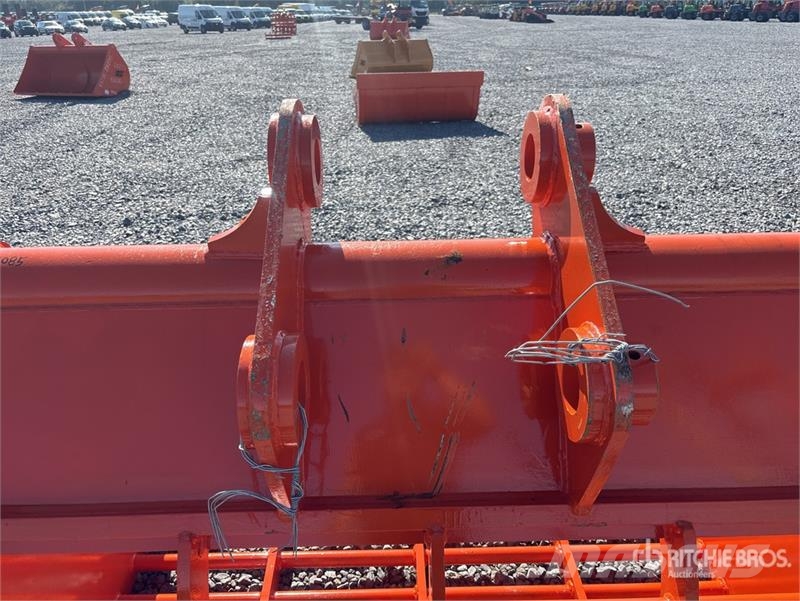 SEC 1720 mm Skeleton Excavator Bucket (Unused) Bakken