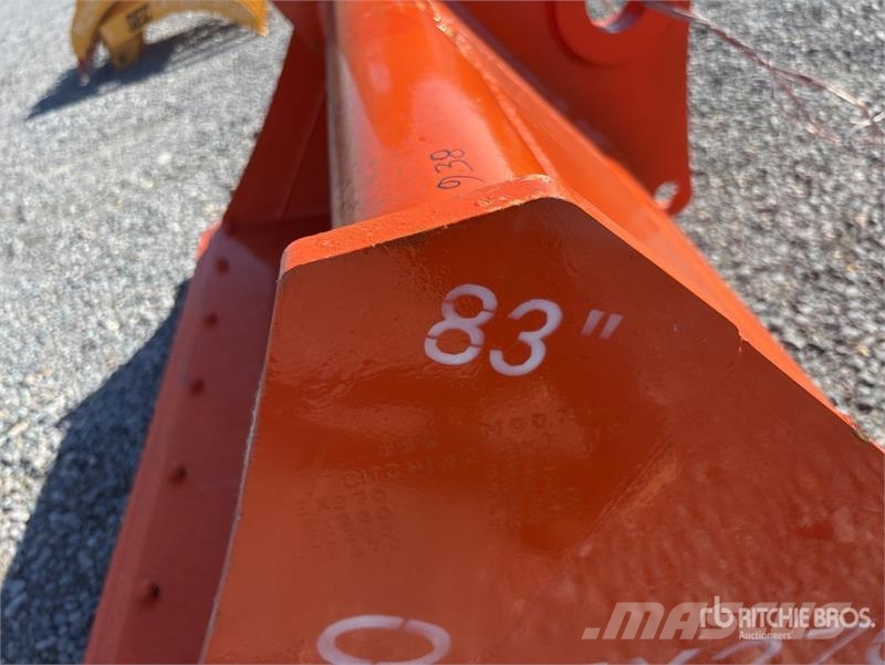 SEC 2110 mm Cleanup 83" to fit ZX270 ditching Excavato Cucharones
