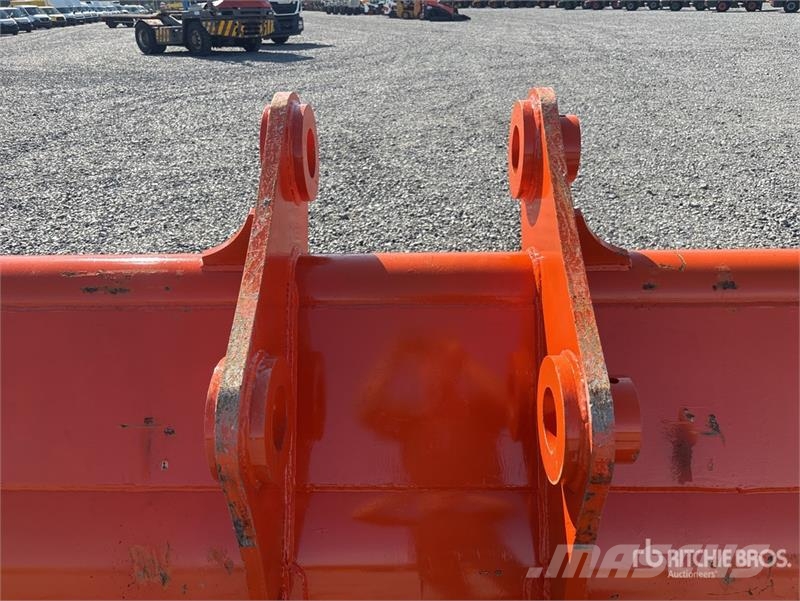 SEC 2180 mm Cleanup Excavator Bucket (Unused) Cucharones