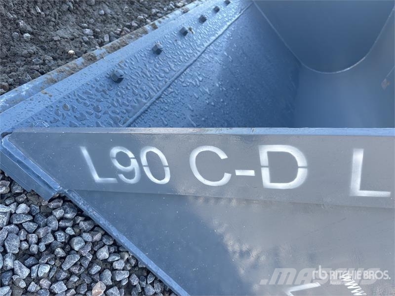 SEC 2600 mm cleanup 102" to fit L90 Wheel Loader Bucke Cucharones