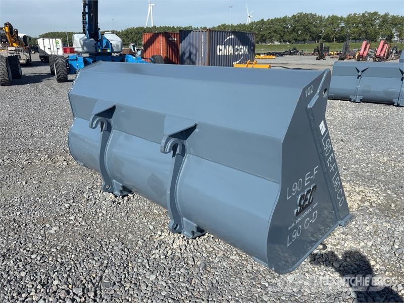 SEC 2600 mm cleanup 102" to fit L90 Wheel Loader Bucke Cucharones