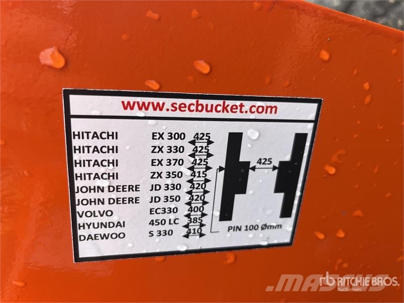 SEC 72 in Excavator Rake - Fits Hitachi ZX330 (Unused) Граблі і сінозворушувачі