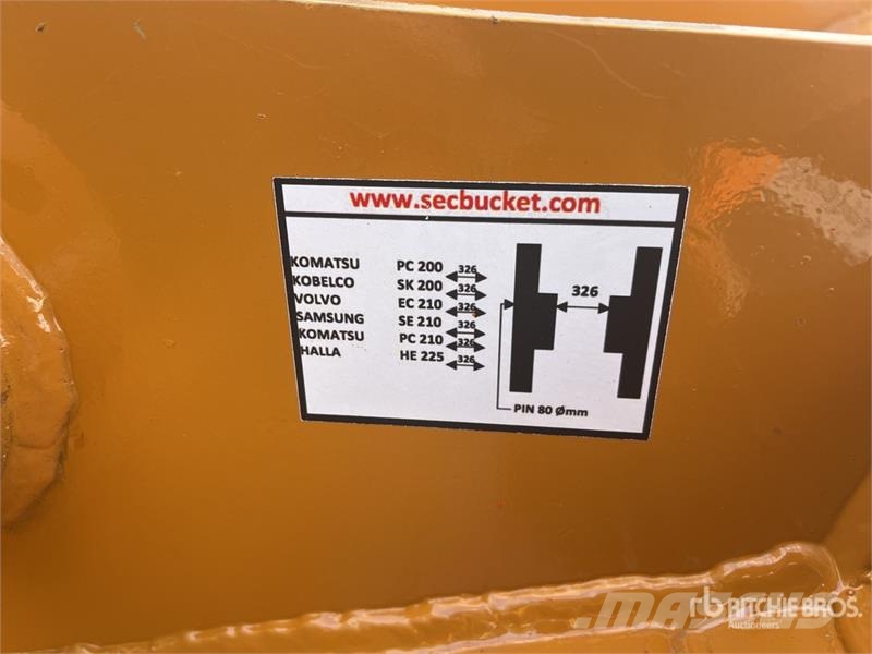 SEC 76 in Ditching Excavator Bucket - Fits Komatsu PC2 Baldes