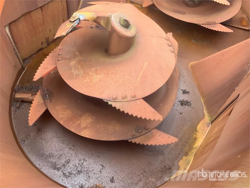 Seko VML 240 Tiger T/A Pull-Type Feed Mixer Миксер Фидери
