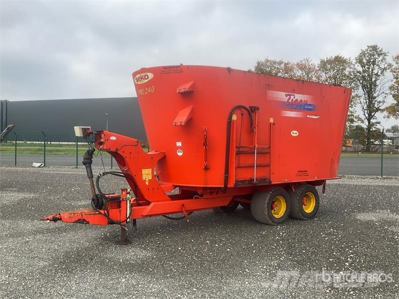 Seko VML 240 Tiger T/A Pull-Type Feed Mixer Миксер Фидери