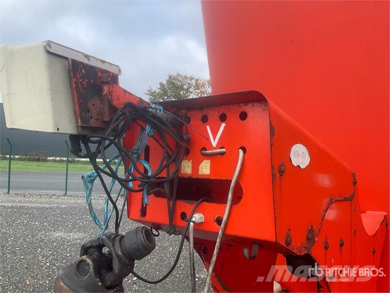 Seko VML 240 Tiger T/A Pull-Type Feed Mixer Миксер Фидери