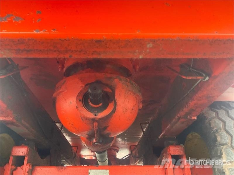 Seko VML 240 Tiger T/A Pull-Type Feed Mixer Миксер Фидери