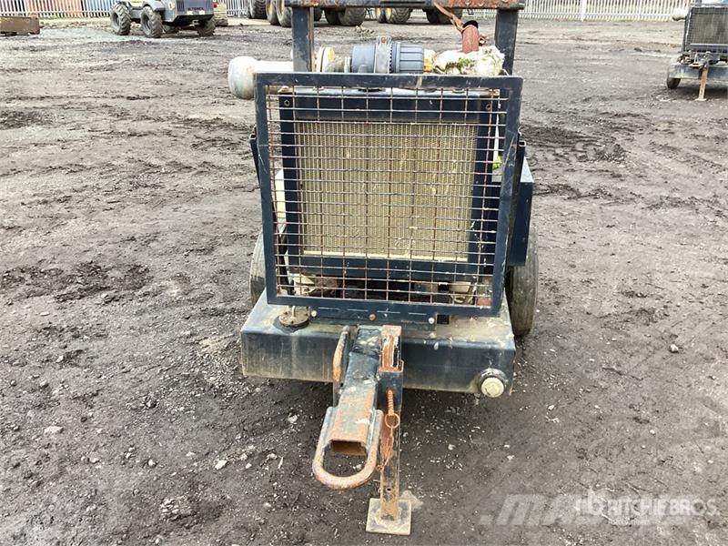 Selwood D100 Trailer-Mounted Water Pump Vattenpumpar