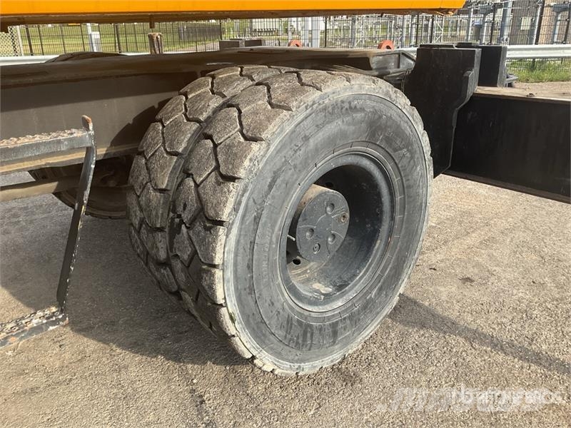 Sennebogen 630 30 t All Terrain Crane All terrain cranes