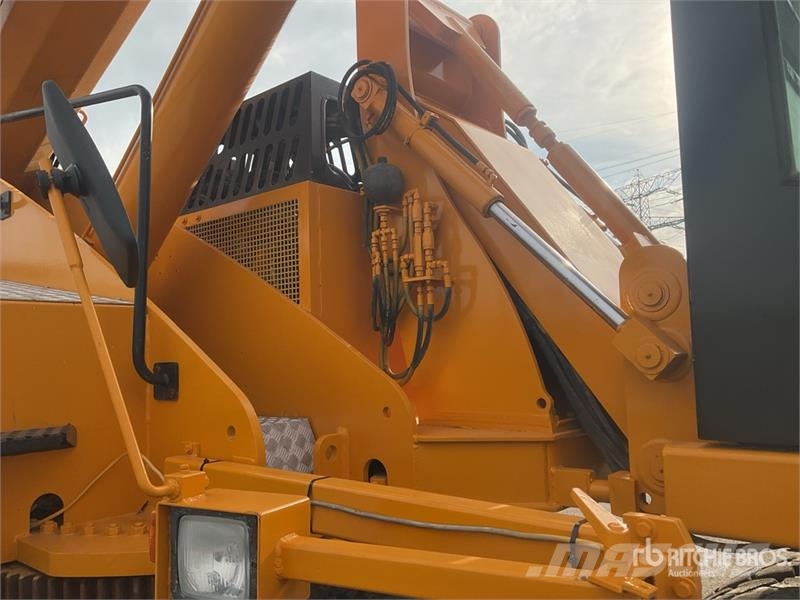 Sennebogen 630 30 t All Terrain Crane All terrain cranes