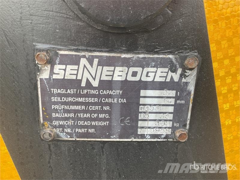 Sennebogen 630 30 t All Terrain Crane All terrain cranes