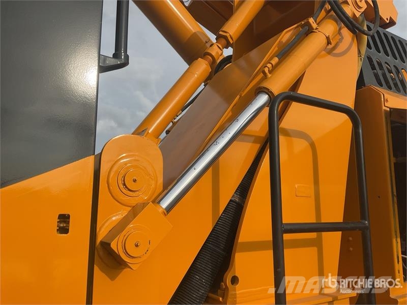 Sennebogen 630 30 t All Terrain Crane All terrain cranes