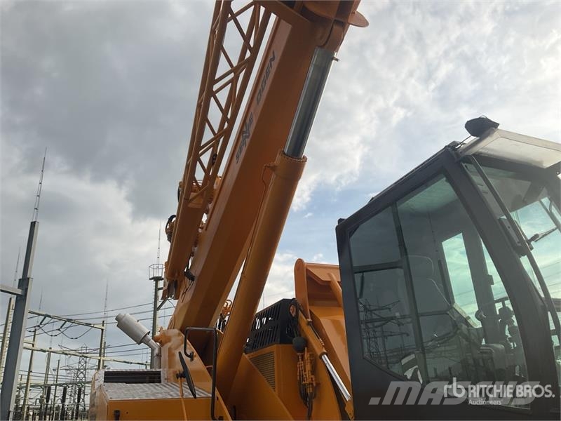 Sennebogen 630 30 t All Terrain Crane All terrain cranes