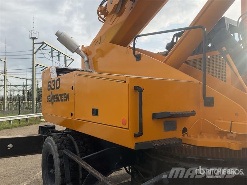 Sennebogen 630 30 t All Terrain Crane All terrain cranes