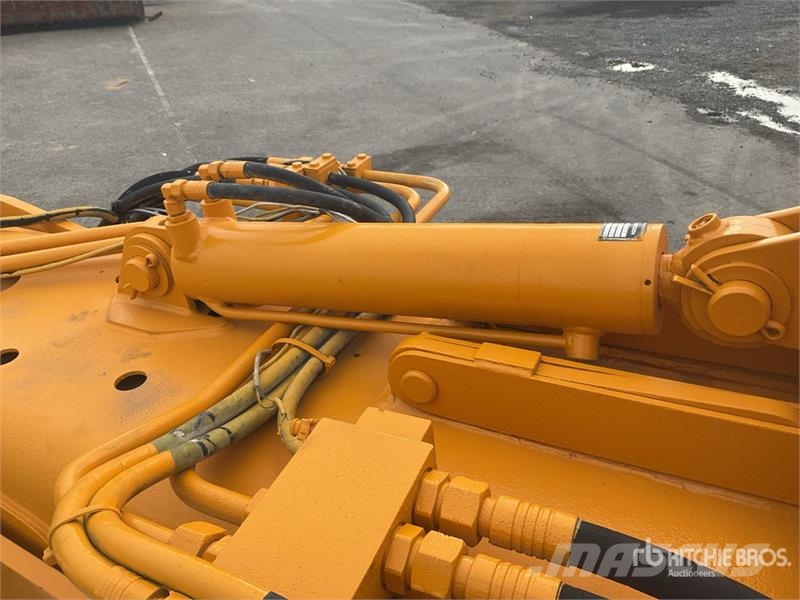 Sennebogen 630 30 t All Terrain Crane All terrain cranes