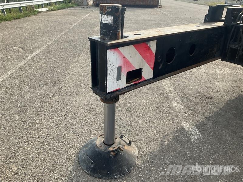 Sennebogen 630 30 t All Terrain Crane All terrain cranes