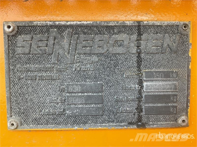 Sennebogen 630 30 t All Terrain Crane All terrain cranes