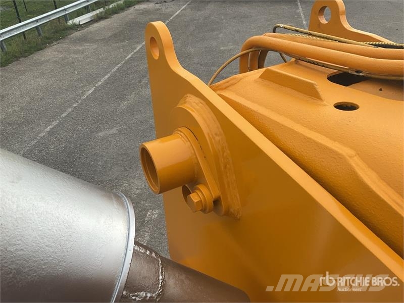 Sennebogen 630 30 t All Terrain Crane All terrain cranes
