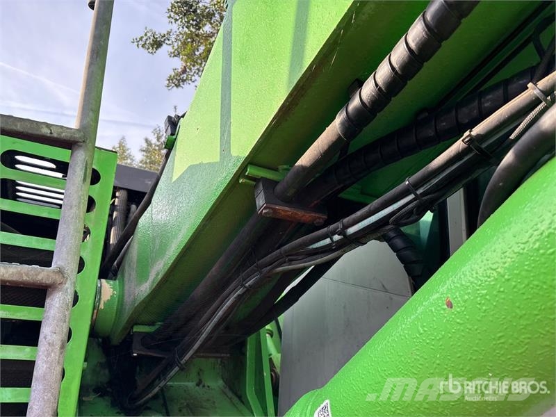 Sennebogen 818 Wheel Material Handler Stavebníctvo - ostatné