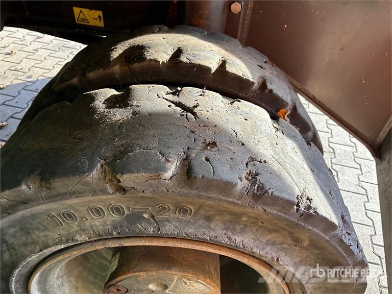 Sennebogen 818 Wheel Material Handler Stavebníctvo - ostatné