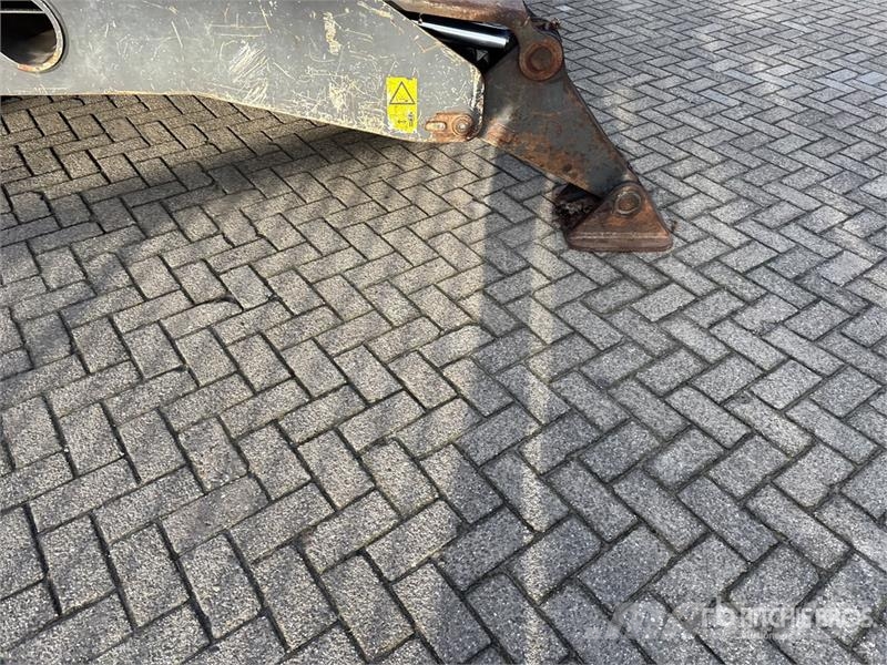 Sennebogen 818 Wheel Material Handler Stavebníctvo - ostatné