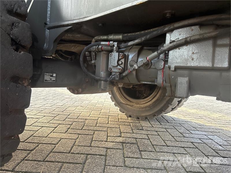 Sennebogen 818 Wheel Material Handler Stavebníctvo - ostatné
