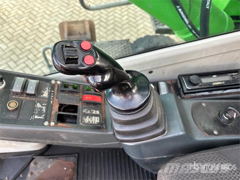 Sennebogen 818 Wheel Material Handler Stavebníctvo - ostatné