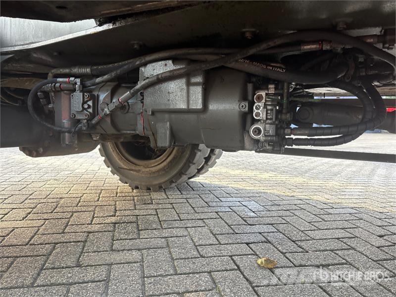 Sennebogen 818 Wheel Material Handler Stavebníctvo - ostatné