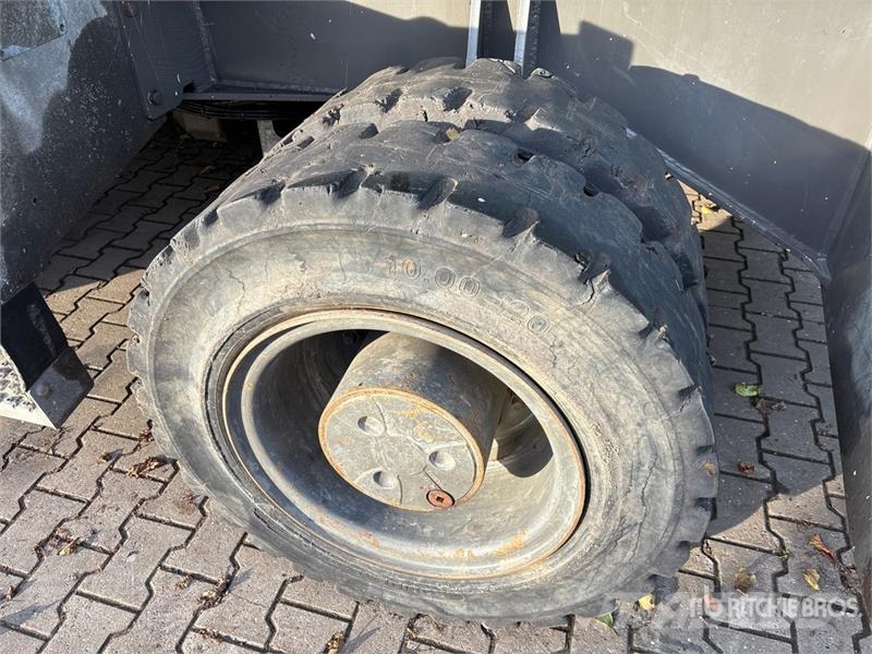 Sennebogen 818 Wheel Material Handler Stavebníctvo - ostatné